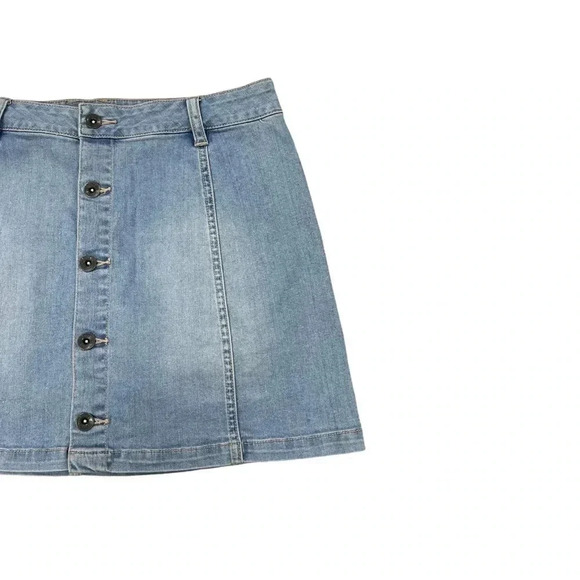 VANS Mini Skirt Skateboard Medium Light Blue Denim Button Down Preppy Punk Surf - Picture 3 of 5